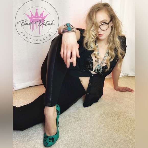 Miu Miu (Prada) pumps 🎶 - Picture 2 of 3